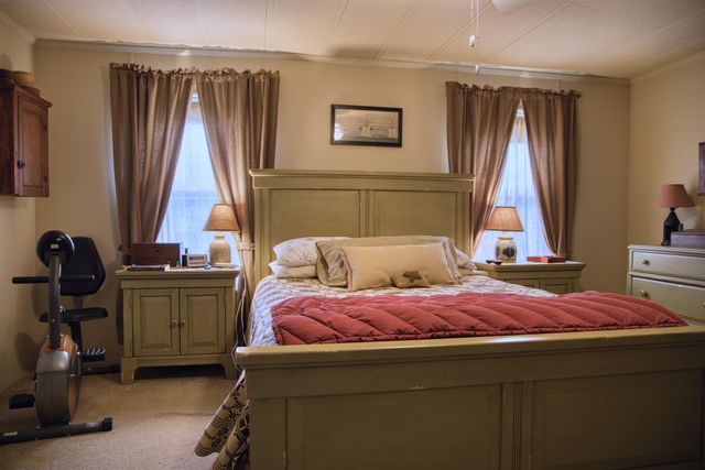 2 Sherwood Lane, Merrimack, NH 03054