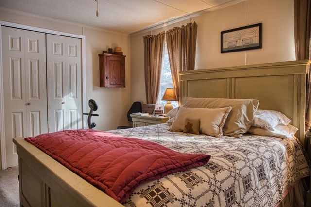 2 Sherwood Lane, Merrimack, NH 03054