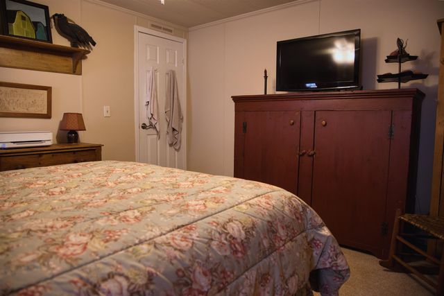 2 Sherwood Lane, Merrimack, NH 03054