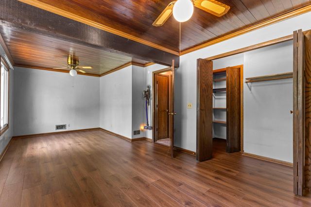 2515 Hillview Road, Mounds View, MN 55112