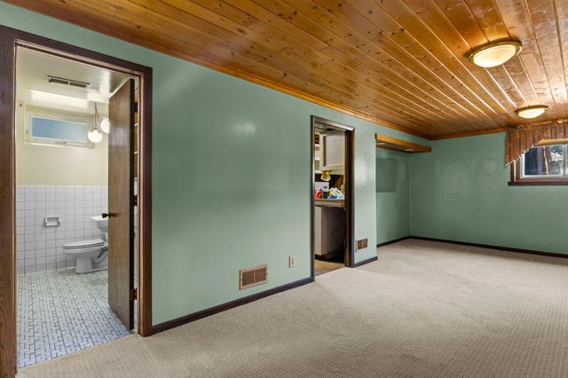 2515 Hillview Road, Mounds View, MN 55112