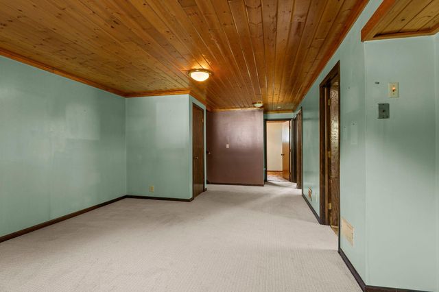 2515 Hillview Road, Mounds View, MN 55112