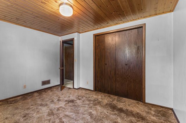 2515 Hillview Road, Mounds View, MN 55112