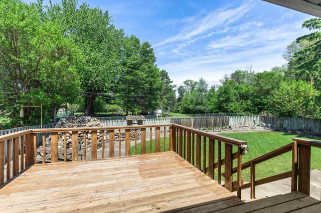 2515 Hillview Road, Mounds View, MN 55112