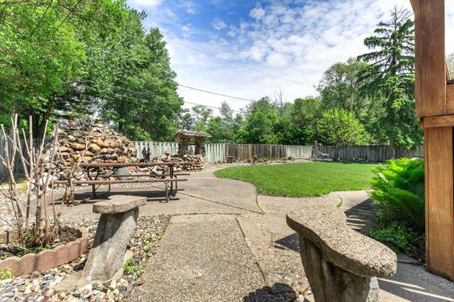 2515 Hillview Road, Mounds View, MN 55112