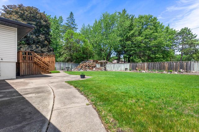 2515 Hillview Road, Mounds View, MN 55112