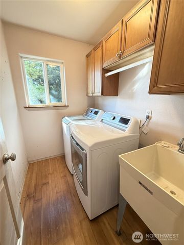 506 Point Brown Avenue NE, Ocean Shores, WA 98569