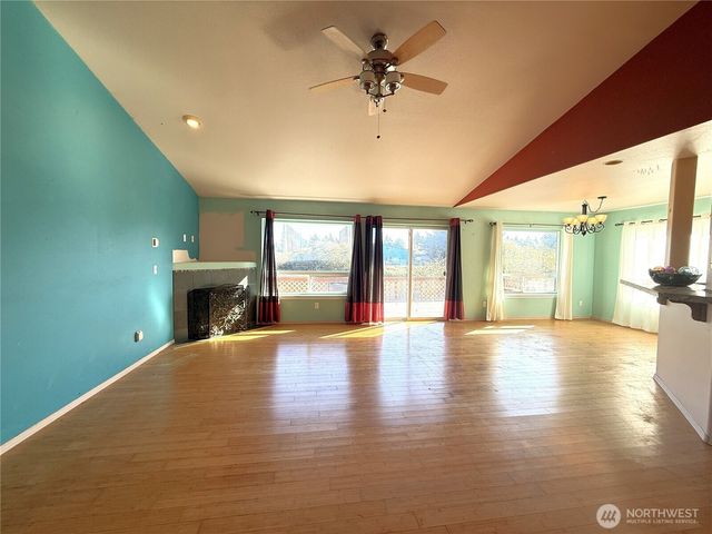 506 Point Brown Avenue NE, Ocean Shores, WA 98569