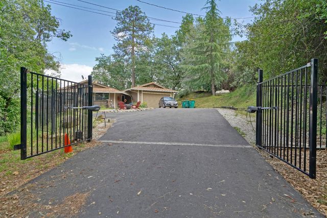 3041 Rising Hill Ct, Placerville, CA 95667