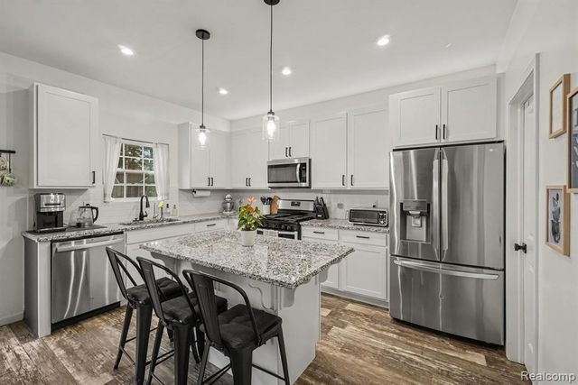 9324 Pine Walk Pass, Linden, MI 48451