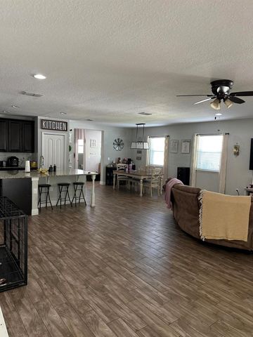 6101 NW Painted Bunting Court, Port St Lucie, FL 34986