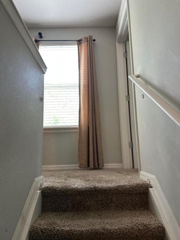 6101 NW Painted Bunting Court, Port St Lucie, FL 34986