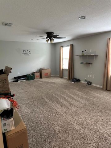 6101 NW Painted Bunting Court, Port St Lucie, FL 34986