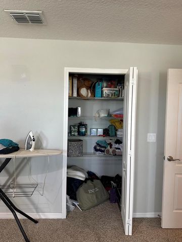 6101 NW Painted Bunting Court, Port St Lucie, FL 34986