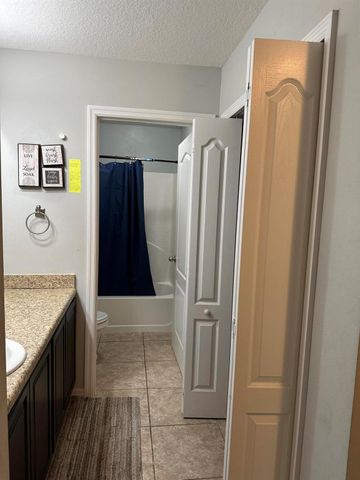 6101 NW Painted Bunting Court, Port St Lucie, FL 34986