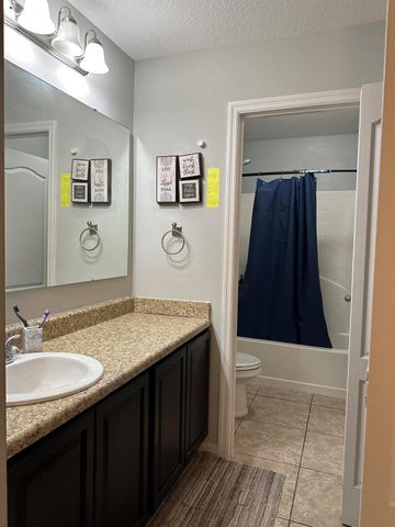 6101 NW Painted Bunting Court, Port St Lucie, FL 34986