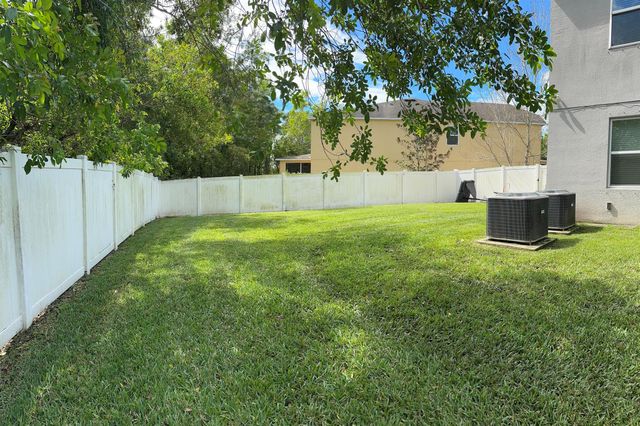 6101 NW Painted Bunting Court, Port St Lucie, FL 34986