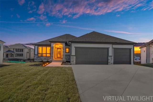 2319 SW Serena Place, Lee's Summit, MO 64082