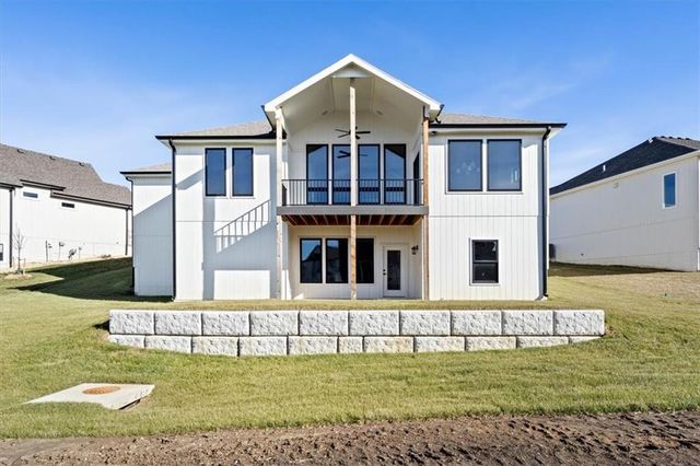 2319 SW Serena Place, Lee's Summit, MO 64082