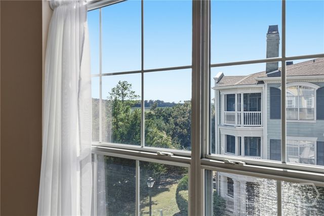 2112 Whitemarsh Way, Savannah, GA 31410