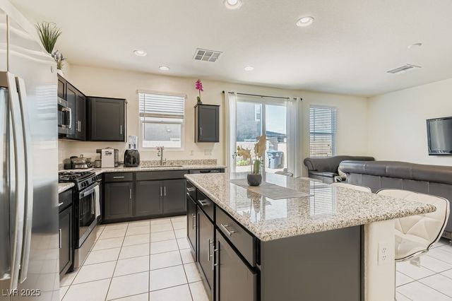 10321 Cascading Falls Street, Las Vegas, NV 89141