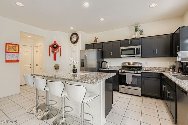 10321 Cascading Falls Street, Las Vegas, NV 89141