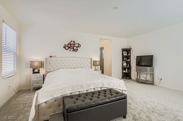 10321 Cascading Falls Street, Las Vegas, NV 89141