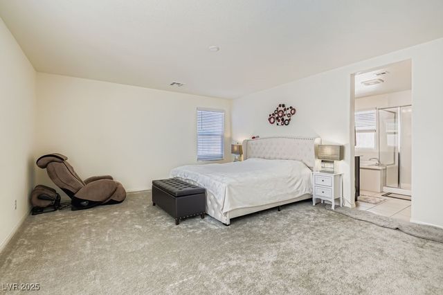 10321 Cascading Falls Street, Las Vegas, NV 89141