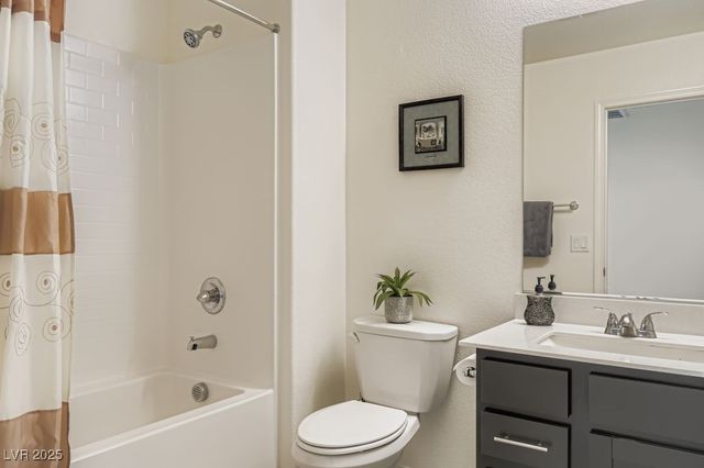 10321 Cascading Falls Street, Las Vegas, NV 89141