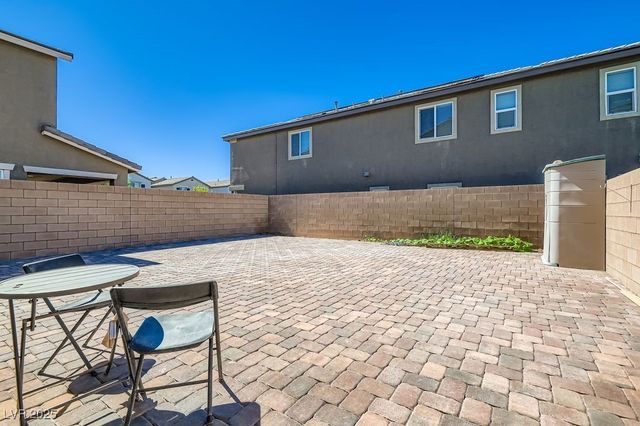10321 Cascading Falls Street, Las Vegas, NV 89141