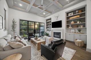 1907 W 25th Street, Houston, TX 77008