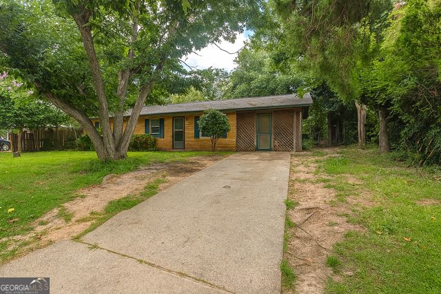 205 Debra Drive, Warner Robins, GA 31088