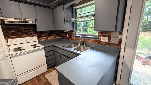 205 Debra Drive, Warner Robins, GA 31088