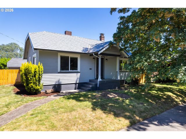 2307 Ne AINSWORTH St, Portland, OR 97211