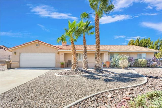 7454 Lyons Avenue, Hesperia, CA 92345