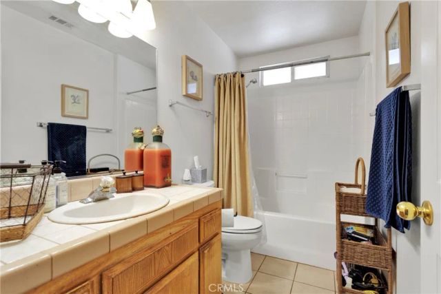 7454 Lyons Avenue, Hesperia, CA 92345