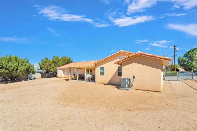 7454 Lyons Avenue, Hesperia, CA 92345