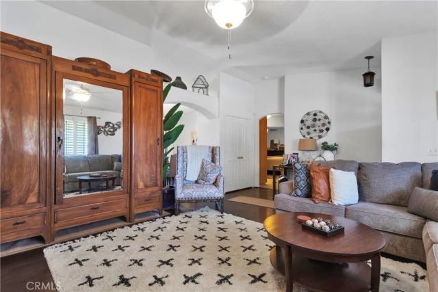 7454 Lyons Avenue, Hesperia, CA 92345