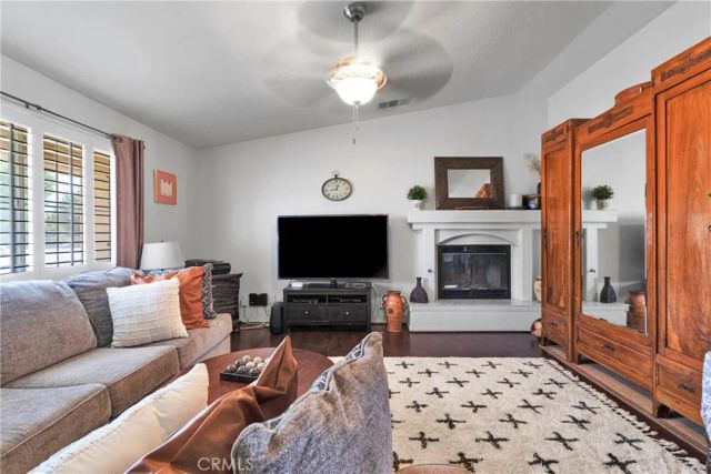 7454 Lyons Avenue, Hesperia, CA 92345