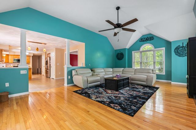 31 Seavey Brook Lane, Rochester, NH 03867