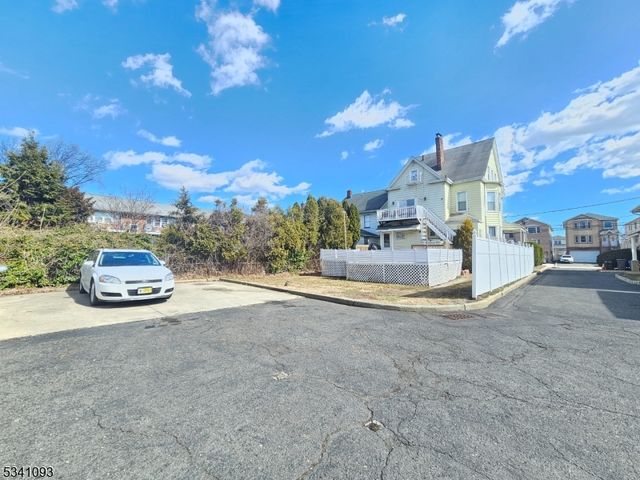 640 Jefferson Ave, Elizabeth City, NJ 07201