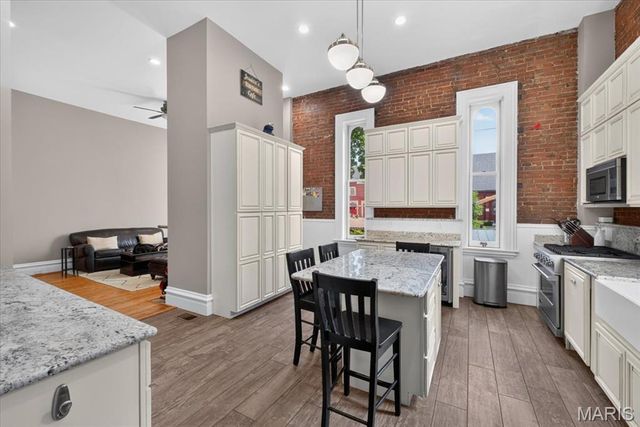 2006 Lafayette Avenue, St Louis, MO 63104