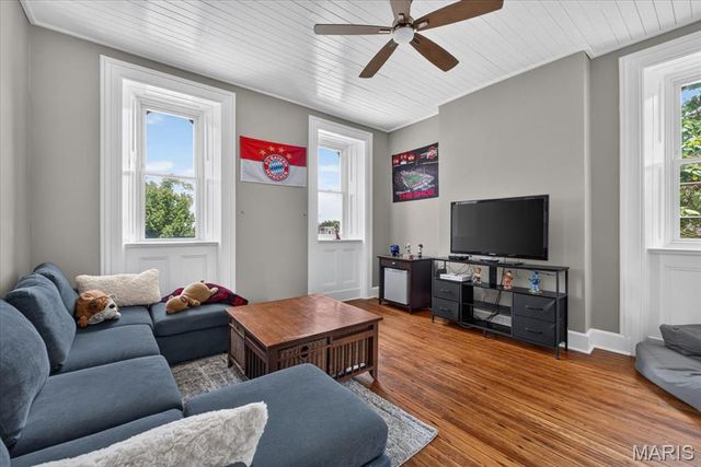 2006 Lafayette Avenue, St Louis, MO 63104