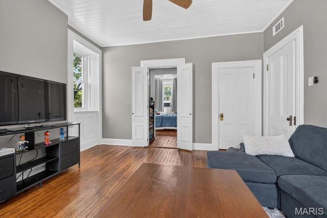 2006 Lafayette Avenue, St Louis, MO 63104