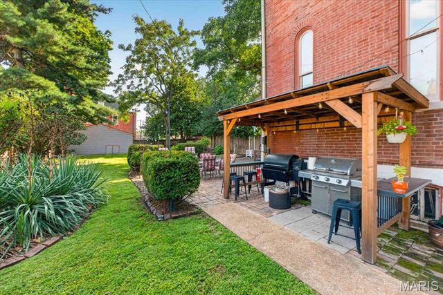 2006 Lafayette Avenue, St Louis, MO 63104