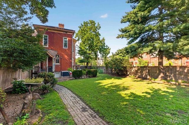 2006 Lafayette Avenue, St Louis, MO 63104