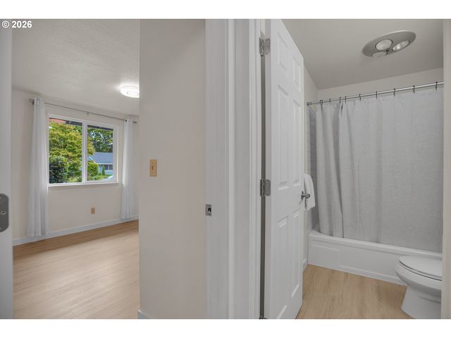 525 Nw 82ND St, Vancouver, WA 98665
