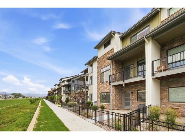 869 Birdwhistle Ln 2, Fort Collins, CO 80524
