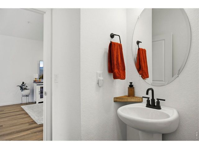 869 Birdwhistle Ln 2, Fort Collins, CO 80524