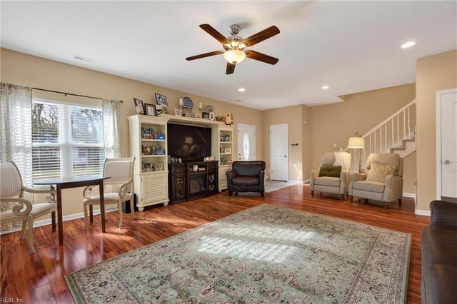 8208 Edwin DR, Norfolk, VA 23505